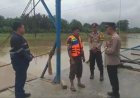 Sat Binmas dan Bhabinkamtibmas Polres Langkat Edukasi dan Sosialisasi Keselamatan Penyeberangan Getek