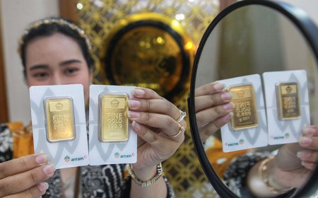 Harga Emas Antam Melompat Rp19.000 di Level Rp1.543.000 Per Gram di Perdagangan Jumat (3/1/2024)