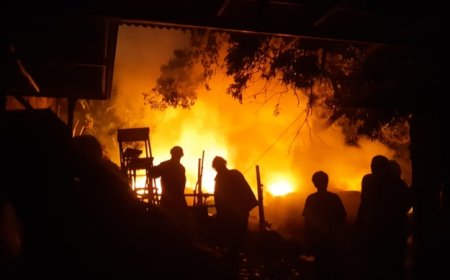 Glodok Plaza Kebakaran, 230 Petugas Damkar Dikerahkan