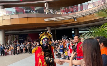 Menyambut Tahun Baru Imlek 2025, Delipark Medan Hadirkan Atraksi Barongsai dan Magican Bagi Pengunjung