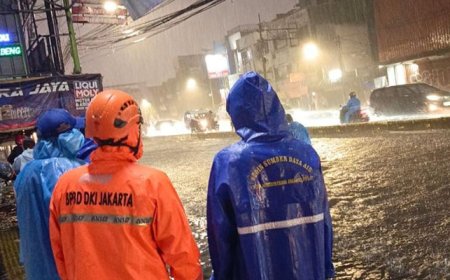 20 Ruas Jalan di Jakarta Tergenang Banjir di Malam Imlek, Ini Daftar Wilayahnya