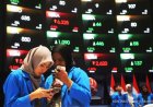 IHSG Dibuka Melemah 30,25 Poin  ke Level 7.052,82 di Perdagangan Senin (3/2/2025)