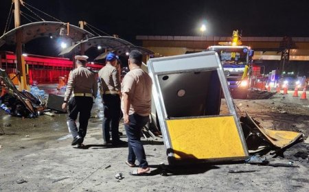 Tabrakan Beruntun Libatkan 1 Truk dan 5 Mobil: 8 Meninggal, 11 Luka