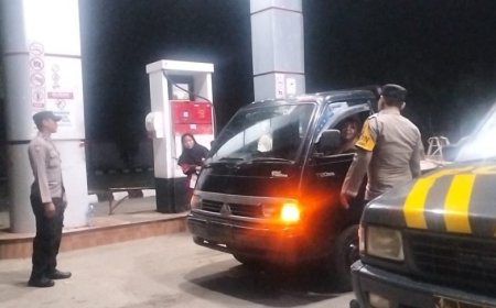 Personel Polsek Barteng Laksanakan Patroli Blue Light
