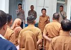 Puluhan Pegawai Absen, Kadis Terlambat Saat Bupati Sidak Dinkes