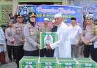 Kapolres Samosir AKBP Rina Frillya Serahkan Bingkisan Idul Fitri, Perkuat Iman dan Kemitraan dengan Masyarakat