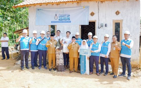 Light Up The Dream Cara PLN UP3 Madura Terangi Rumah di Bulan Ramadan