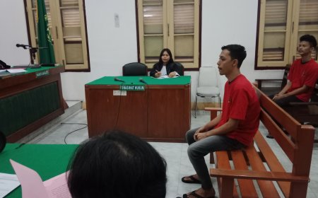 Khairul Munanda bin Mansyur terdakwa kasus sabu saat menjalani sidang di PN Medan, Rabu (12/3/2025). (Foto: GS/Nusantaraterkini.co)