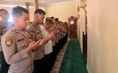 Polres Madina Gelar Salat Gaib usai Tiga Anggota Polri di Lampung Gugur saat Tugas