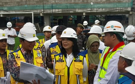 Tinjau Progres Revitalisasi Stadion Teladan, Wamen PU Akui Ada Kendala