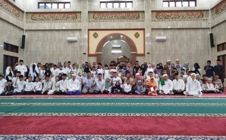 Kolaborasi 5 Masjid Santuni 108 Anak Yatim di Bulan Suci Ramadan