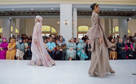 Rico Waas Harap MRFW Gerakkan Dunia Fashion Designer Kota Medan