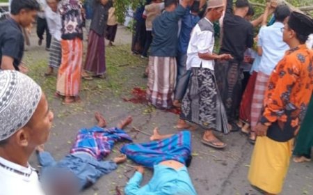 Dua Jamaah Salat Idul Fitri Tewas Tertimpa Pohon