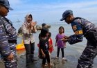 Pengelola Wisata Pantai Widuri Tebar Hadiah ke Pengunjung