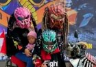 Pemudik Asal Pemalang Gunakan Kostum Predator Naik Sepeda Motor saat Balik ke Tangerang