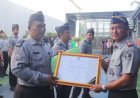 Gagalkan Narkoba dalam Nasi Bungkus, Dua Petugas Lapas Cipinang terima Penghargaan