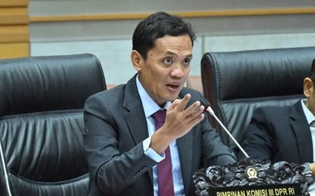 Ketua Komisi III DPR Kabar Penghapusan SKCK Hoax