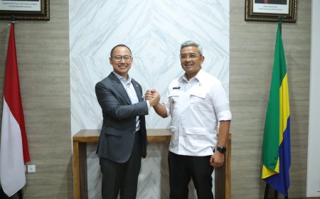 Temui Wali Kota Bandung, Eddy Soeparno Siap Fasilitasi Kepala Daerah Atasi Problem Sampah