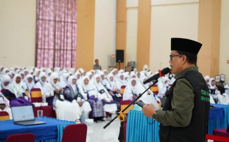 Calhaj Kloter 9 Tiba di Asrama Haji, Sekretaris PPIH: Jemaah Haji Diminta Selalu Pakai Gelang Identitas
