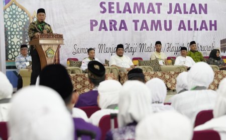 359 Jemaah Calhaj Kloter 10 Embarkasi Medan Diberangkatkan ke Tanah Suci