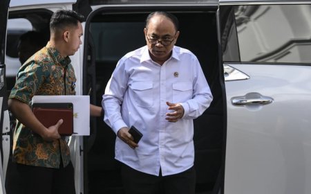 Nama Eks Menkominfo Budi Arie Disebut di Dakwaan Kasus Judol