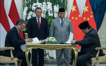 Tanda Tangan 12 MoU Strategis Indonesia-Tiongkok Disaksikan Presiden Prabowo dan PM China Li Qiang