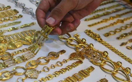 Harga Emas Perhiasan Hari Ini Terkoreksi Tipis di Perdagangan Senin, 26 Mei 2025