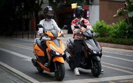 Siapa Bilang Skutik Bergaya Retro Harus Mahal? Pesona Honda NWM125 yang Punya Tampang Retro Idola Baru Bagi Pelajar