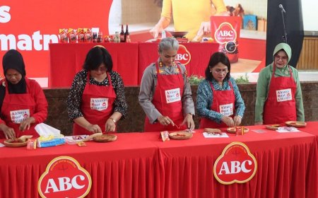 Roadshow Akademi ABC Tahun 2025, Kapolres Pematangsiantar Demo Memasak Bareng Finalis Master Chef Indonesia Surya Firdaus
