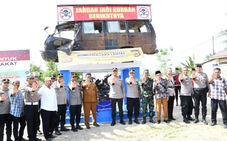 Monumen Laka Lantas di Depan Polsek Julok, Pengingat Masyarakat Agar Selalu Hati-hati saat Berkendara