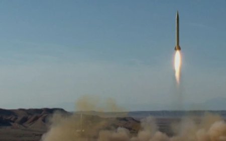 Iran Tembakkan Ratusan Rudal Balistik ke Israel: Serangan Balasan