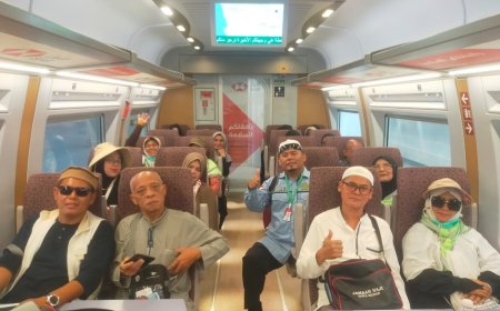 Jemaah Haji Kloter 9 KNO City Tour ke Jeddah: Gunakan Kereta Api Cepat