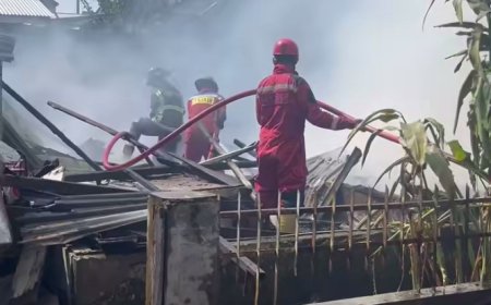 Rumah Kosong di Setia Budi Hangus Terbakar