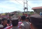Nyaris Ricuh, Pengunjuk Rasa Adu Mulut dengan Petugas Keamananan saat Minta Tutup TPL