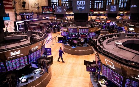 Wall Street Ditutup Terkoreksi Dipicu Donald Trump Terkait Tarif Baru Terhadap Jepang, Korea Selatan