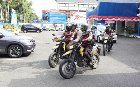 Patroli Gabungan Ditlantas Polda Sumut Tertibkan Parkir Liar dan PKL di Badan Jalan