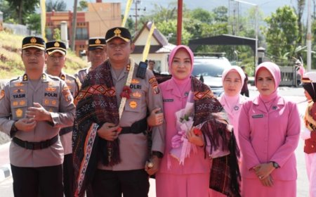 Lepas Sambut Kapolres Tapanuli Selatan Meriah