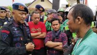 Aksi di Depan Mako Brimob Polda Sumut, Ratusan Ojol Minta Penabrak Affan Kurniawan Dihukum Berat