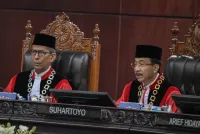 Wakil Ketua MK Beberkan Alasan DPR 'Lambat' Merampungkan Undang-Undang