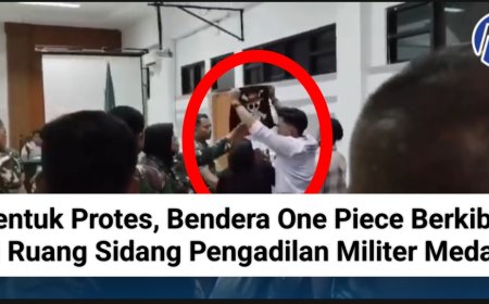 Bentuk Protes, Bendera One Piece Berkibar Di Ruang Sidang Pengadilan Militer Medan