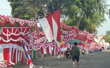 Bendera Merah Putih Sepi Peminat,  Pedagang Sebut Banyak Anak Muda Cari Bendera Bajak Laut One Piece