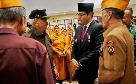 Silaturahmi Dengan Anggota LVRI Kota Medan, Rico Waas : Saya Bagian Dari Keluarga Veteran