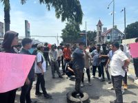 Mahasiswa Geruduk Polda Sumut, Desak Penutupan THM dan Tangkapan Bandar Narkoba Jermal 15