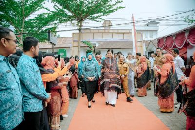 Kahiyang Ayu Ajak Kader Posyandu Palas Terus Gaungkan Deteksi Dini Kanker Leher Rahim