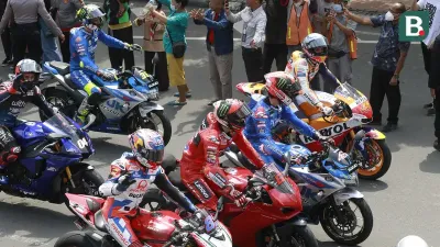 12 Rider Ikuti Parade di Mataram Jelang MotoGP Mandalika 2025: Tanpa Marc Marquez