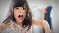 Cara Efektif Menghadapi Anak Tantrum, Bunda Wajib Tahu!