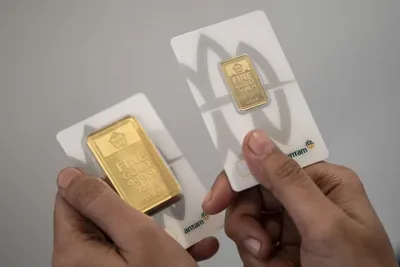 Harga Emas Antam Naik Jadi Rp 2,35 Juta per Gram, Galeri 24 Rp 2,41 Juta