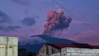 Gunung Marapi Kembali Erupsi, Abu Vulkanik Terpantau di Wilayah Batu Palano