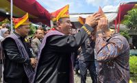 Ribuan Masyarakat Pakpak Makan Pelleng Bersama di Perayaan Hari Pelleng Nasional 2025 di Medan