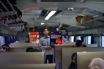 KAI Sumut dan Komunitas Divre 1 Railfans Sosialisasi Anti Pelecehan Seksual di Atas KA